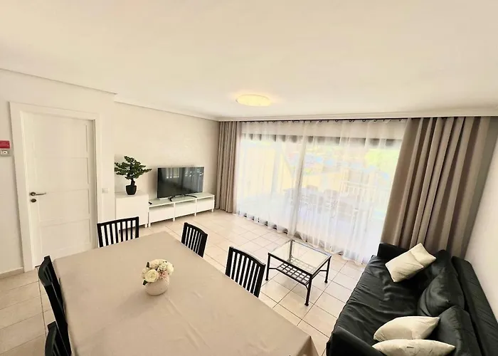 Luxury In La Caleta! *