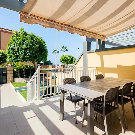 Luxury In La Caleta!