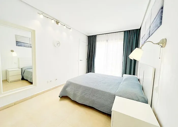 Luxury In La Caleta! בית נופש