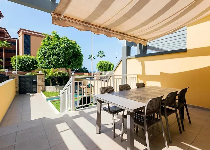 Luxury In La Caleta!