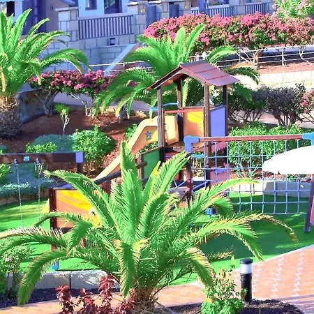 Luxury In La Caleta!