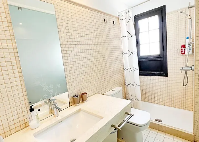 Luxury In La Caleta! بيت للعطل