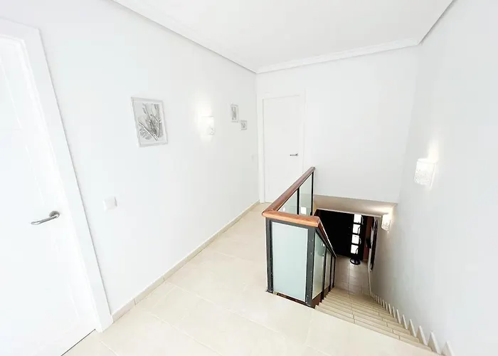 Luxury In La Caleta! بيت للعطل